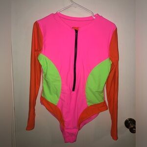 One- piace swimsuit